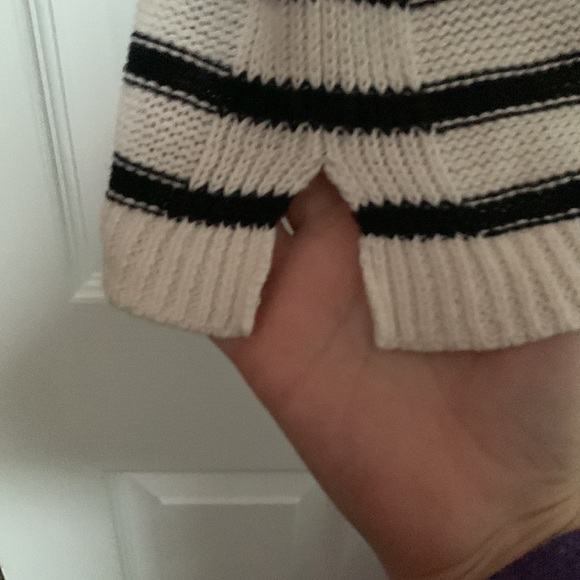 Chaps white and black striped sweater size xl - Picture 6 of 6